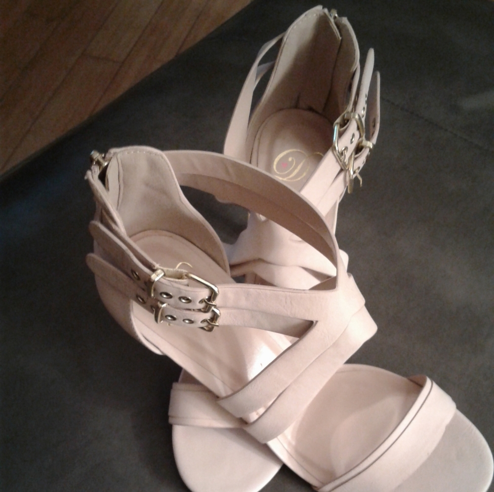 Strappy high heel sandal